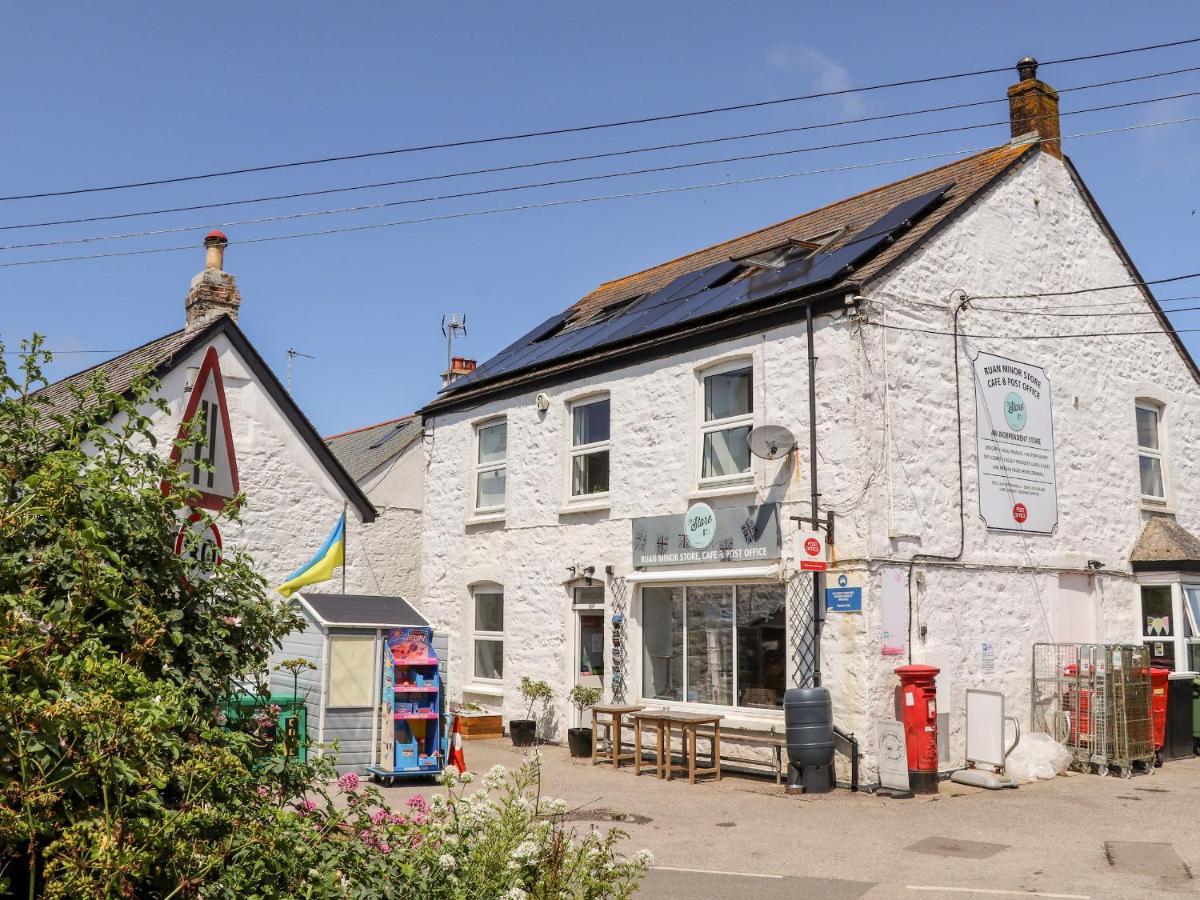The Attic Apartment Helston Luaran gambar